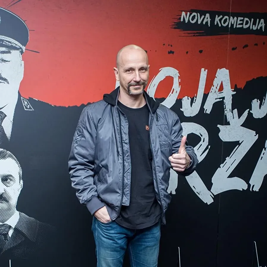 Stan wyjątkowy online