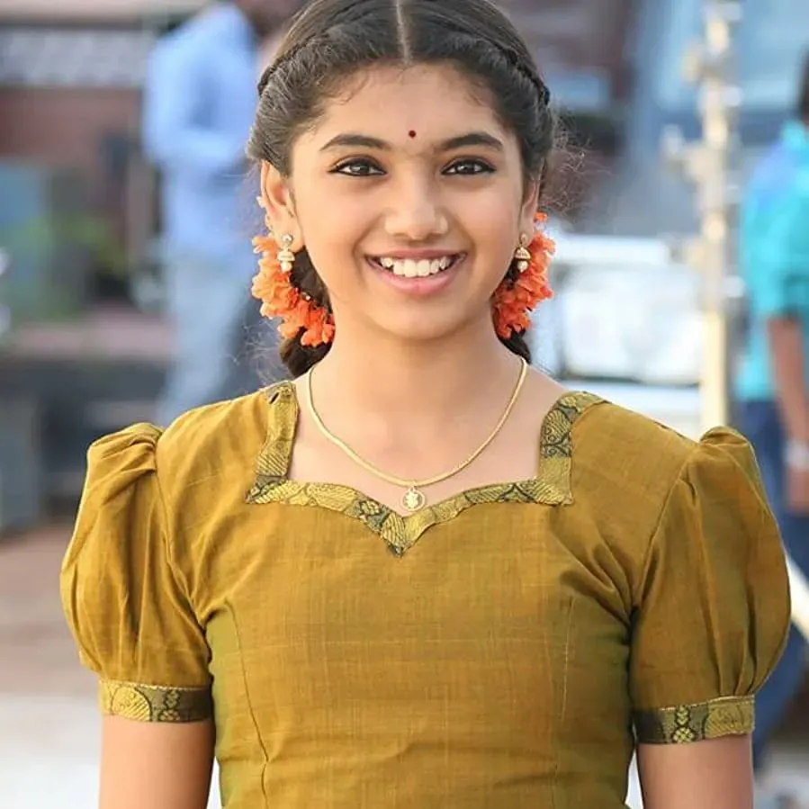 Rarandoi Veduka Chudham online