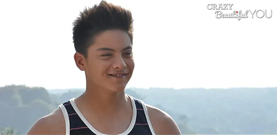 Crazy Beautiful You online