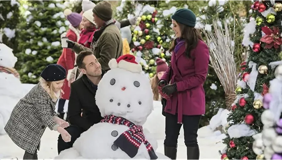 Christmas at Dollywood online