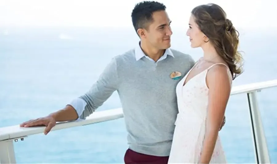 Love at Sea online