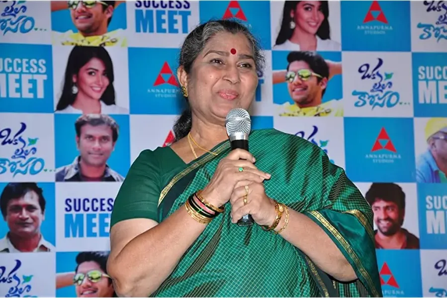 Oka Laila Kosam online