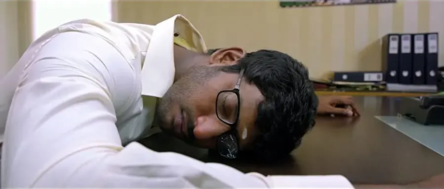 Naan Sigappu Manithan online
