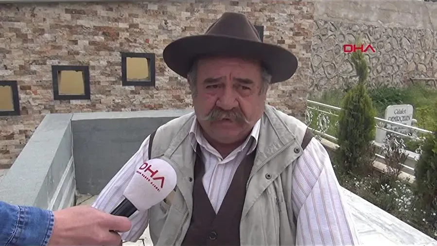 Facia Üçlü online