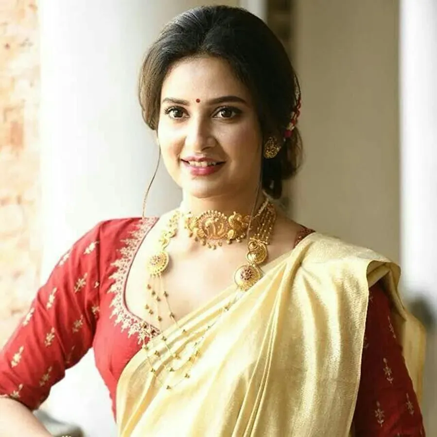 Parineeta online
