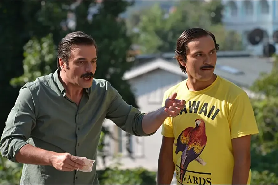 Genis Aile: Yapistir online