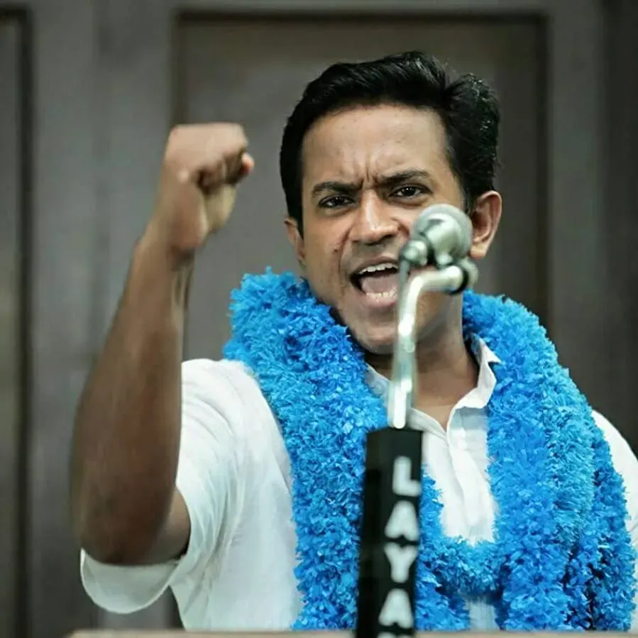 Oru Mexican Aparatha online