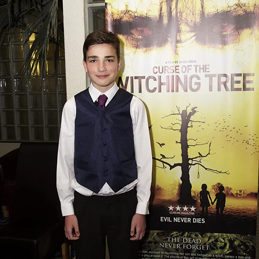 Curse of the Witching Tree online