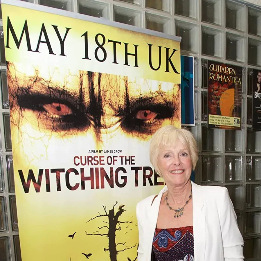 Curse of the Witching Tree online
