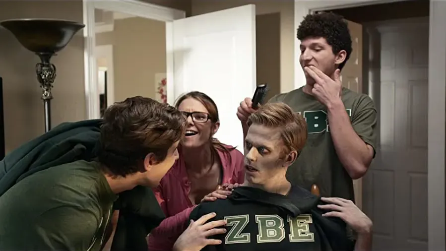 The Coed and the Zombie Stoner online