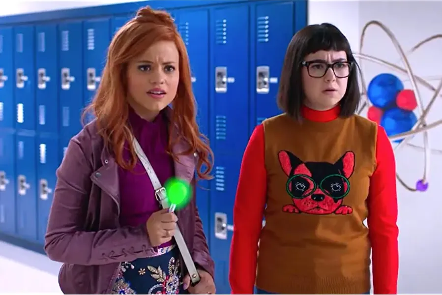 Daphne & Velma online