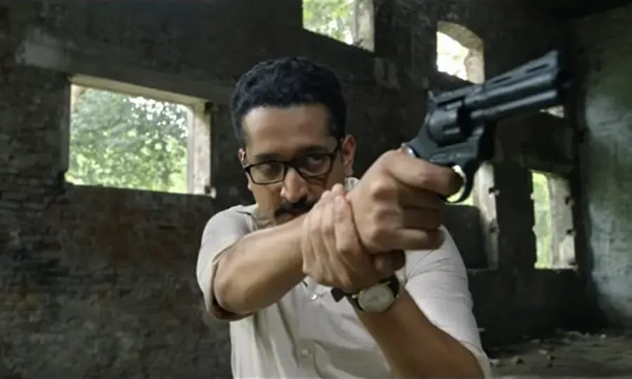 Dwitiyo Purush online