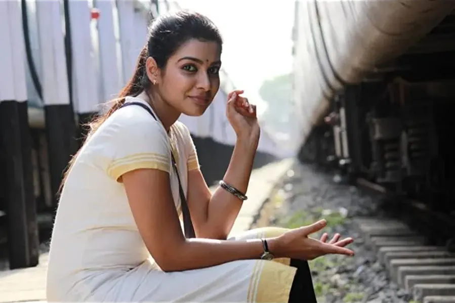 Pichaikkaran online