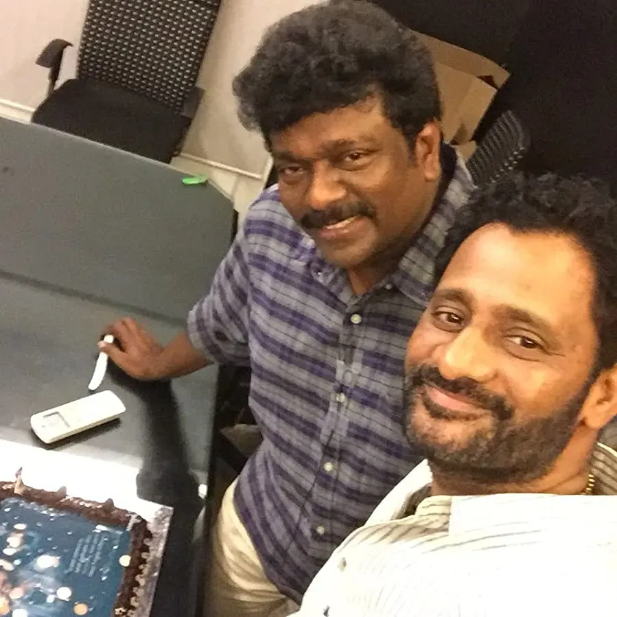 Oththa Seruppu Size 7 online