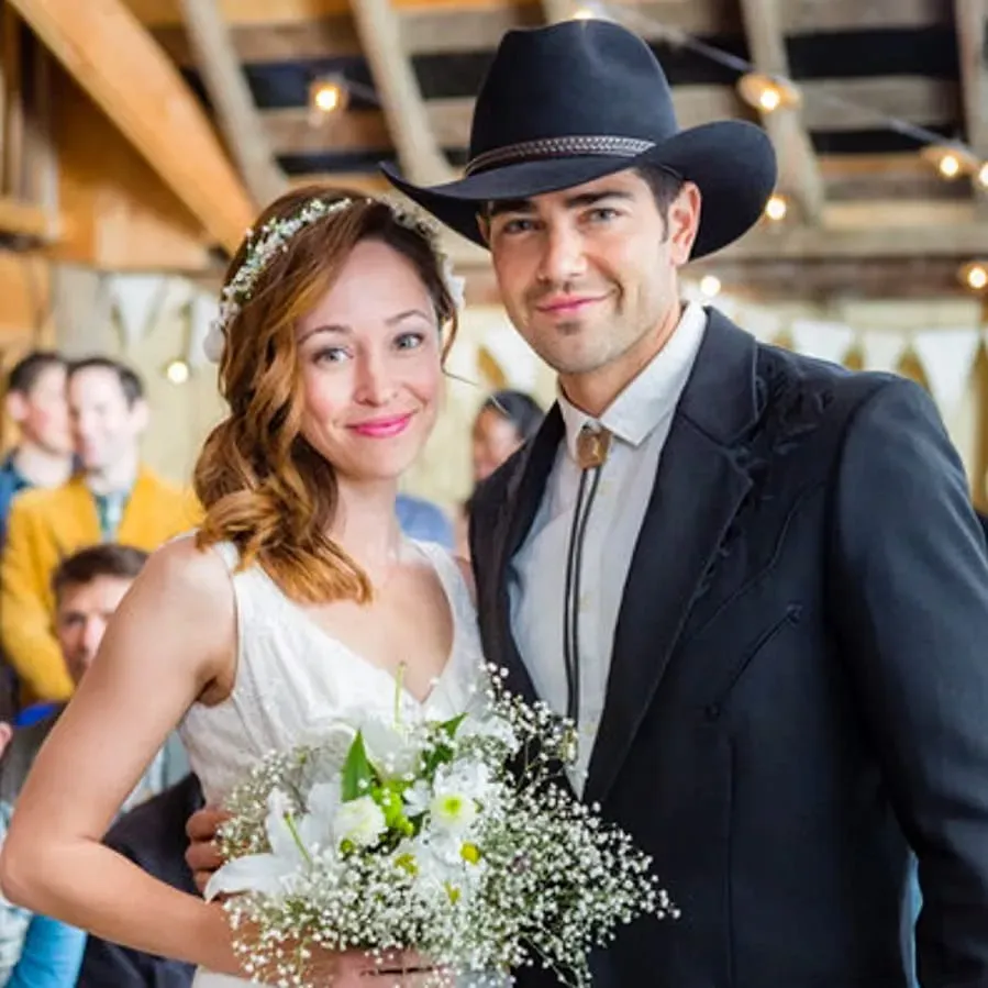 A Country Wedding online