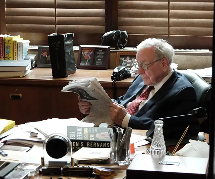 Becoming Warren Buffett online