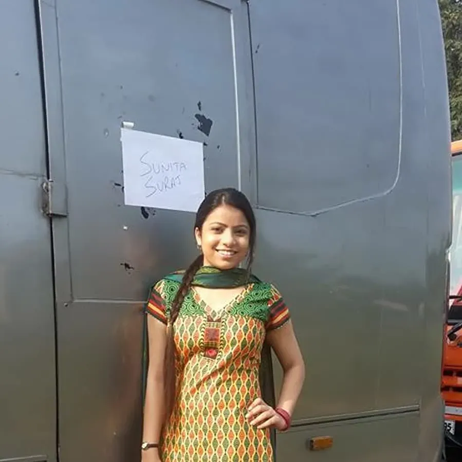 Laal Rang online