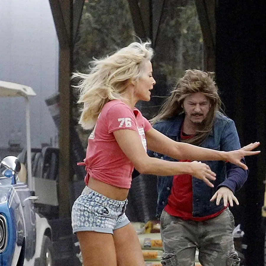 Joe Dirt 2: Beautiful Loser online