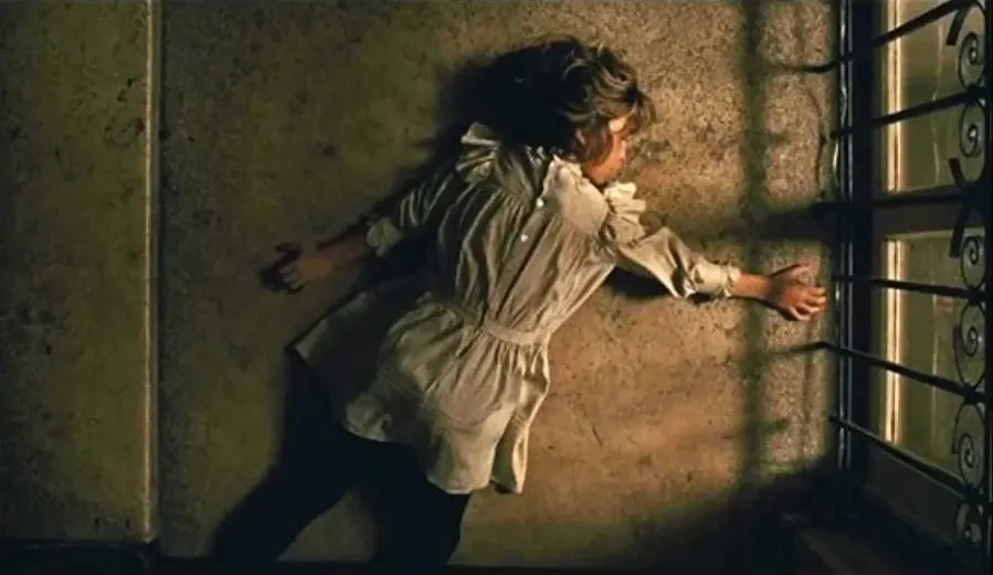 The Childhood of a Leader online