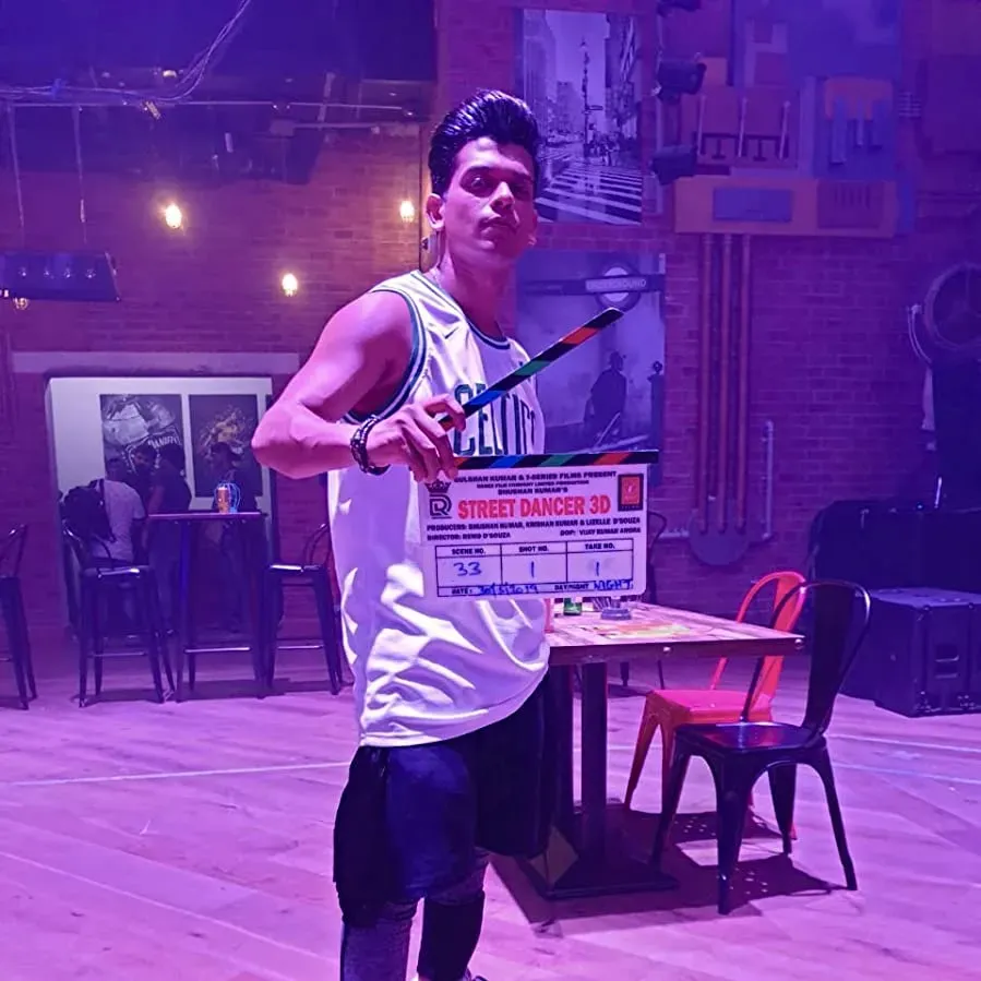 Street Dancer 3D online