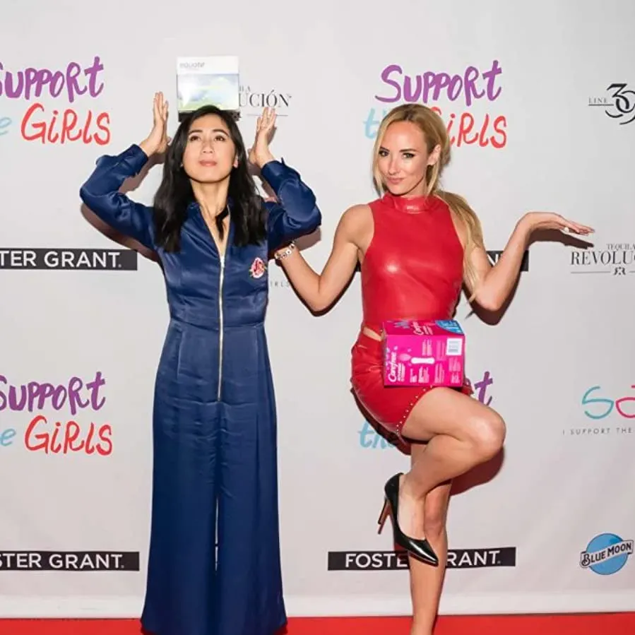 Support the Girls online