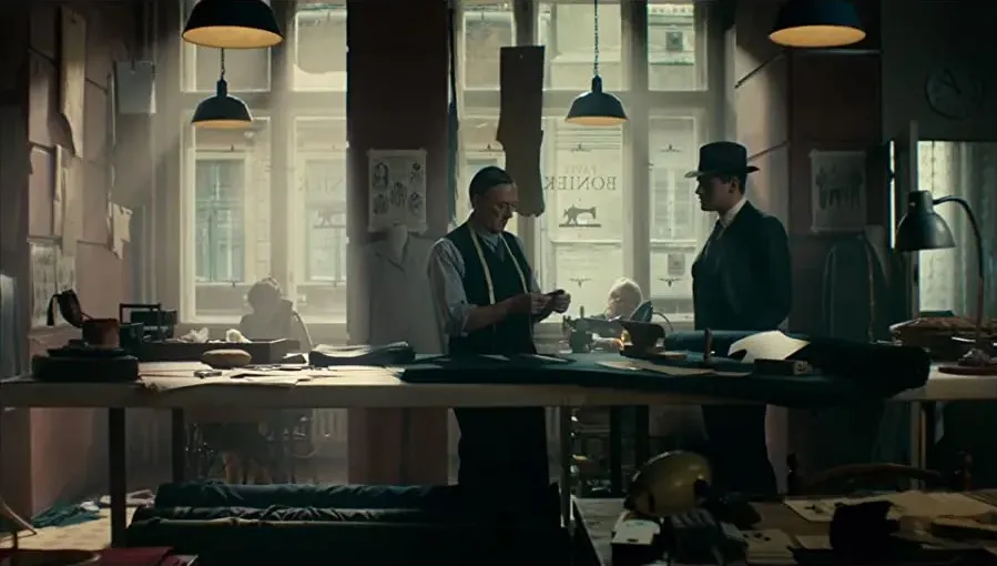 Maigret Sets a Trap online