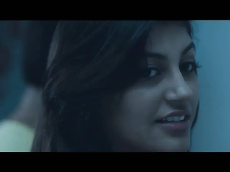 Dhuruvangal Pathinaaru online