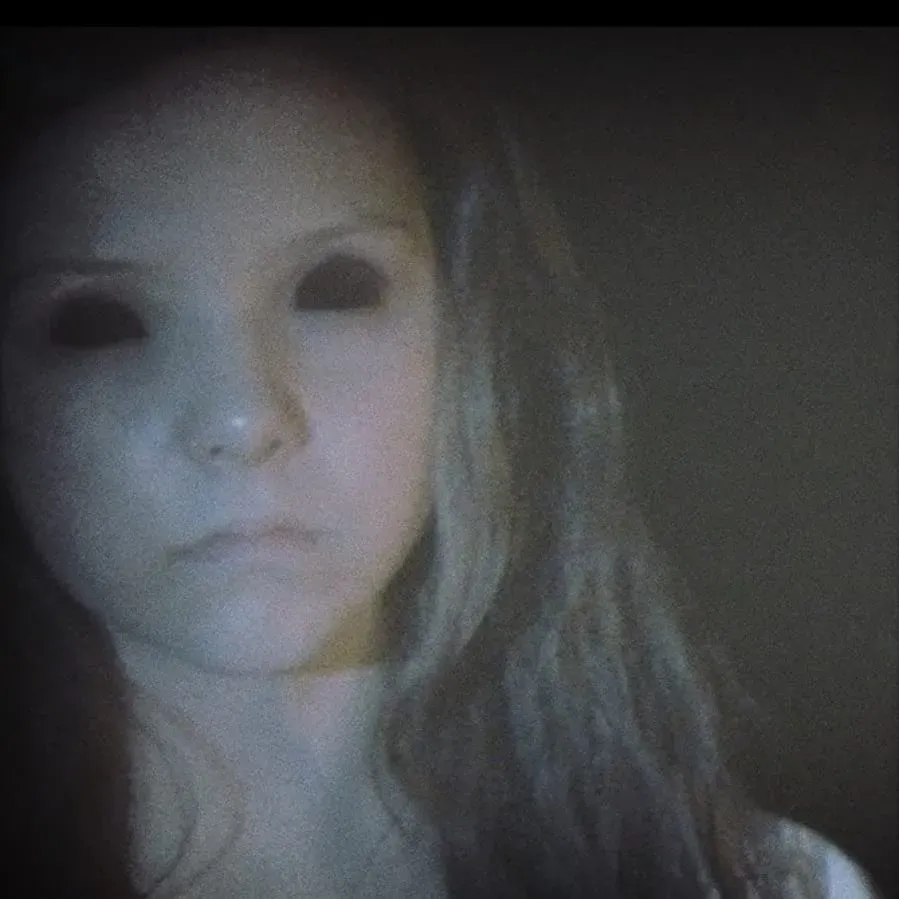 Paranormal Activity: Naznaczeni online