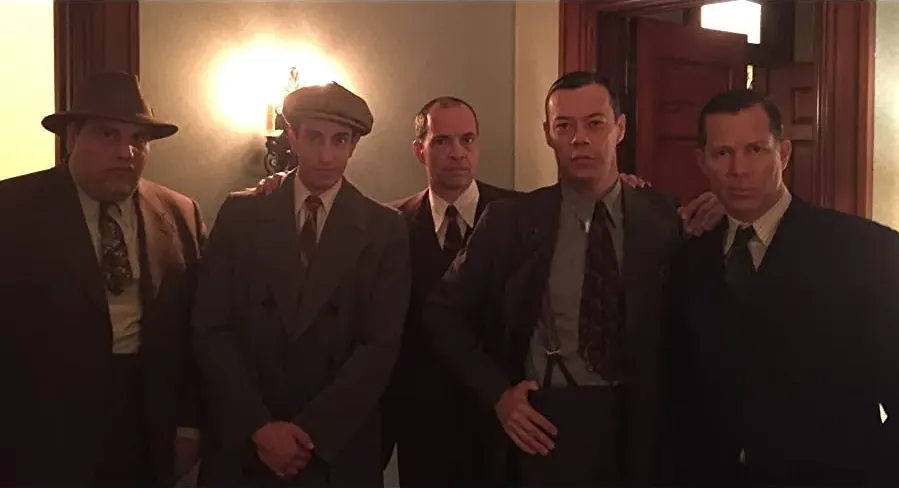 Live by Night online