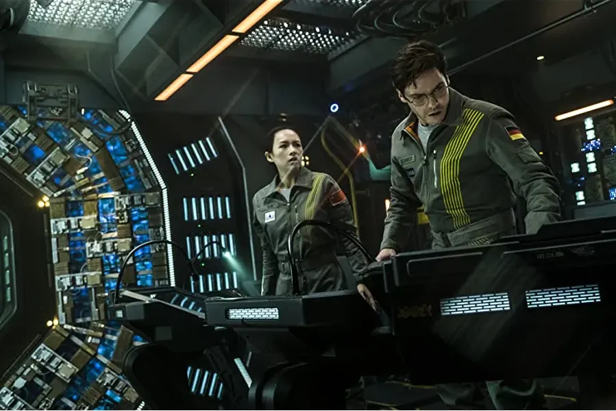 Paradoks Cloverfield online
