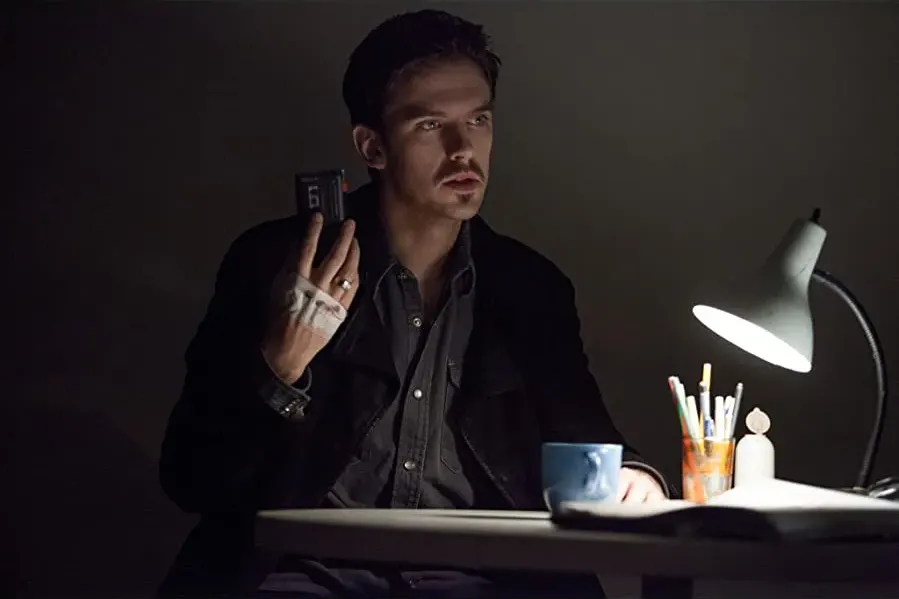 A Walk Among the Tombstones online