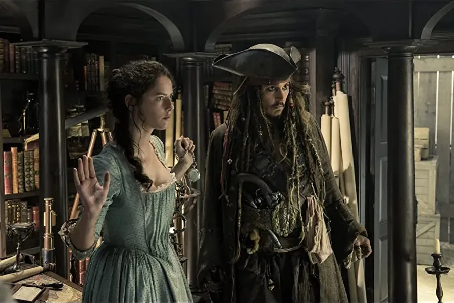 Pirates of the Caribbean: Dead Men Tell No Tales online
