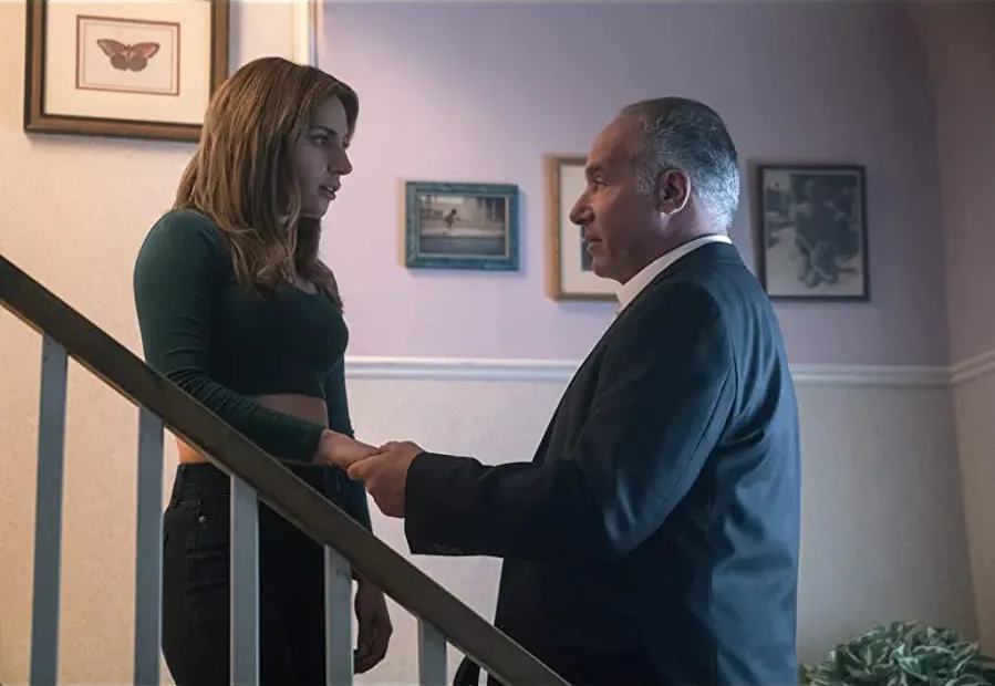 A Star Is Born online