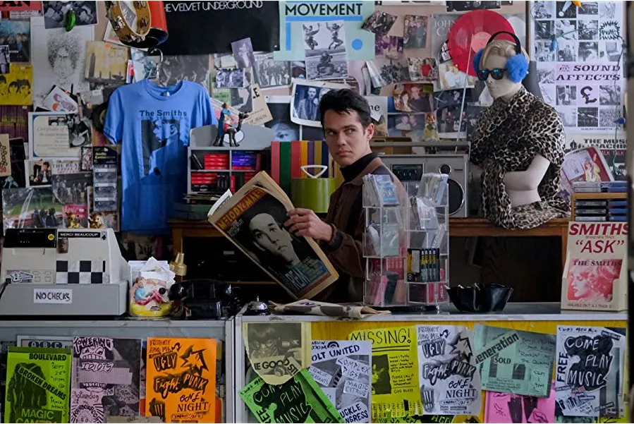 Shoplifters of the World online