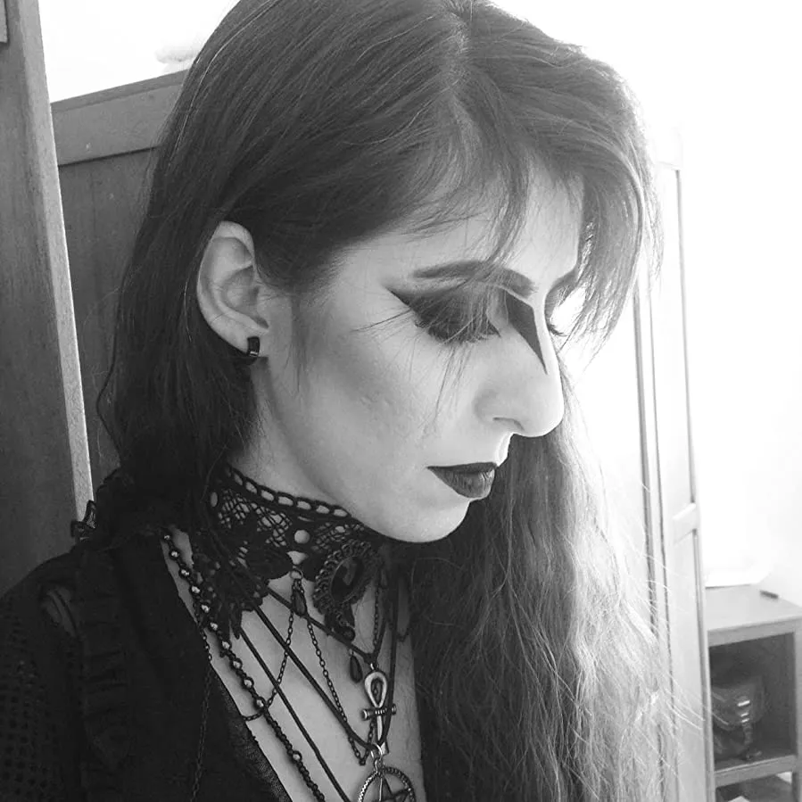 Domina Nocturna online