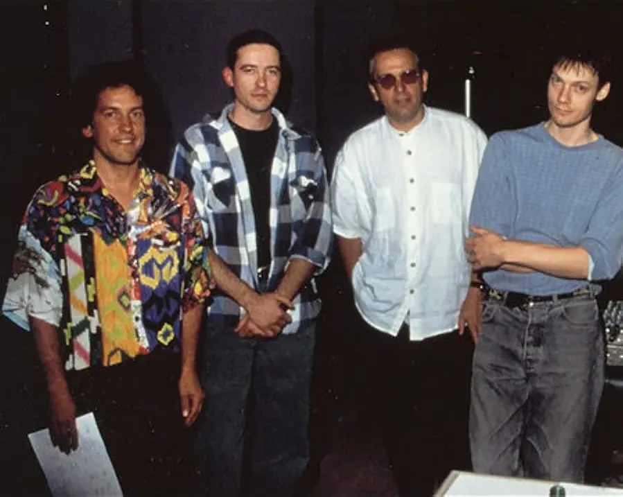 Peter Gabriel: Play online