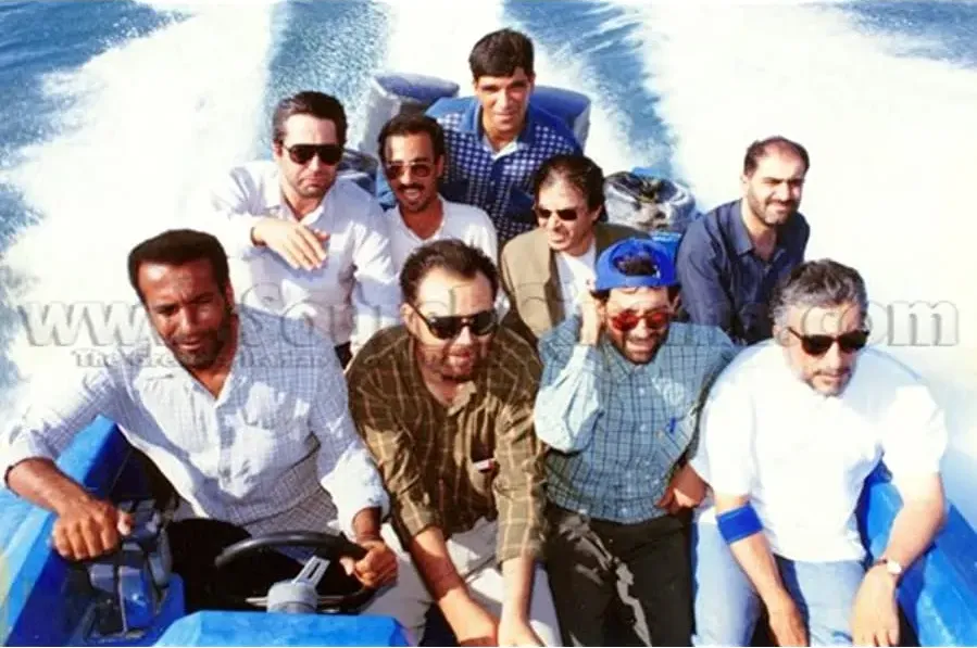 Rooban-e ghermez online