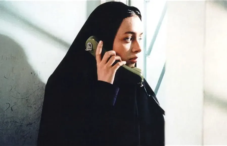 Man, Taraneh, panzdah sal daram online