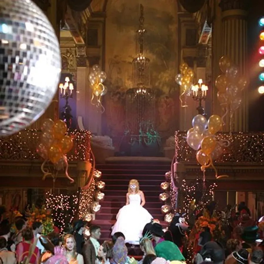 A Cinderella Story online
