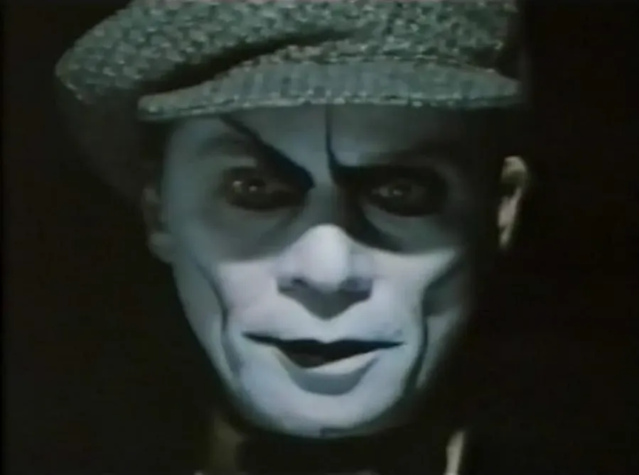 Karera Arturo Ui online