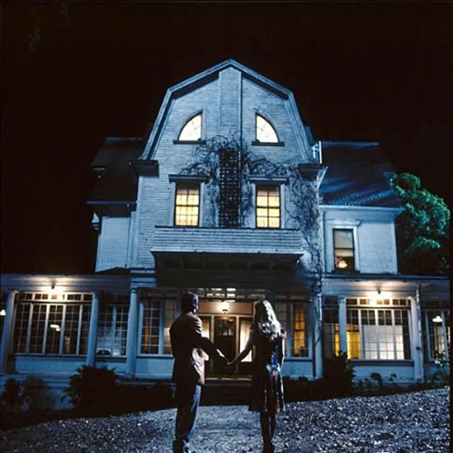 Amityville online