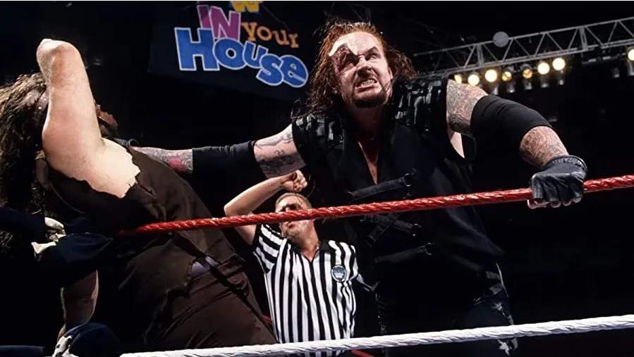 WWF in Your House: Revenge of the Taker online